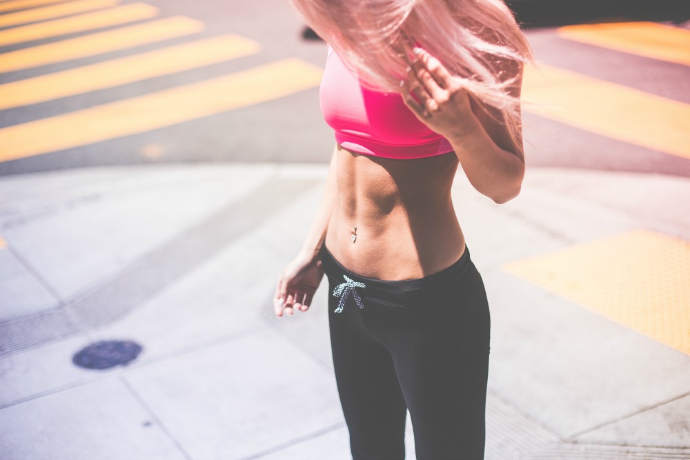 4 Ways The Fitness Industry Fools You About Abs